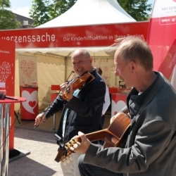 Ahmet und Torsten begleiten …